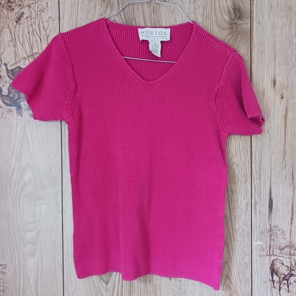 Vintage Norton McNaughton 90s Magenta Ribbed Stretchy Sweater - Picture 1 of 4